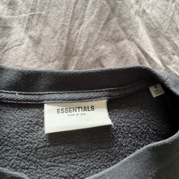 ESSENTIALS fear of god men’s sweater black - Picture 3 of 3